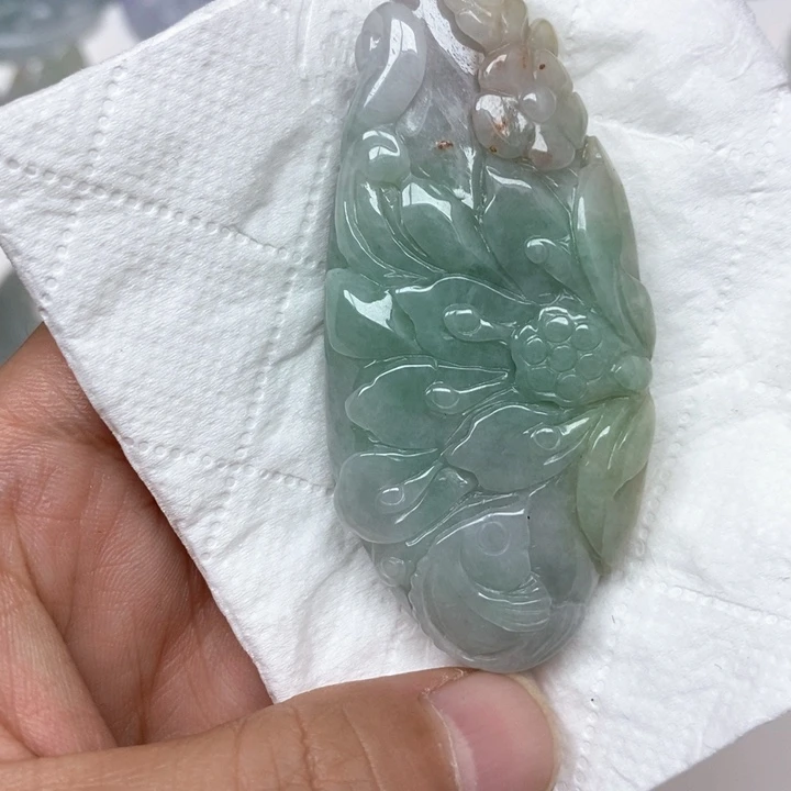 翡翠未镶嵌颈饰59号