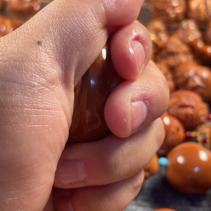 橄榄核吊坠独款三面