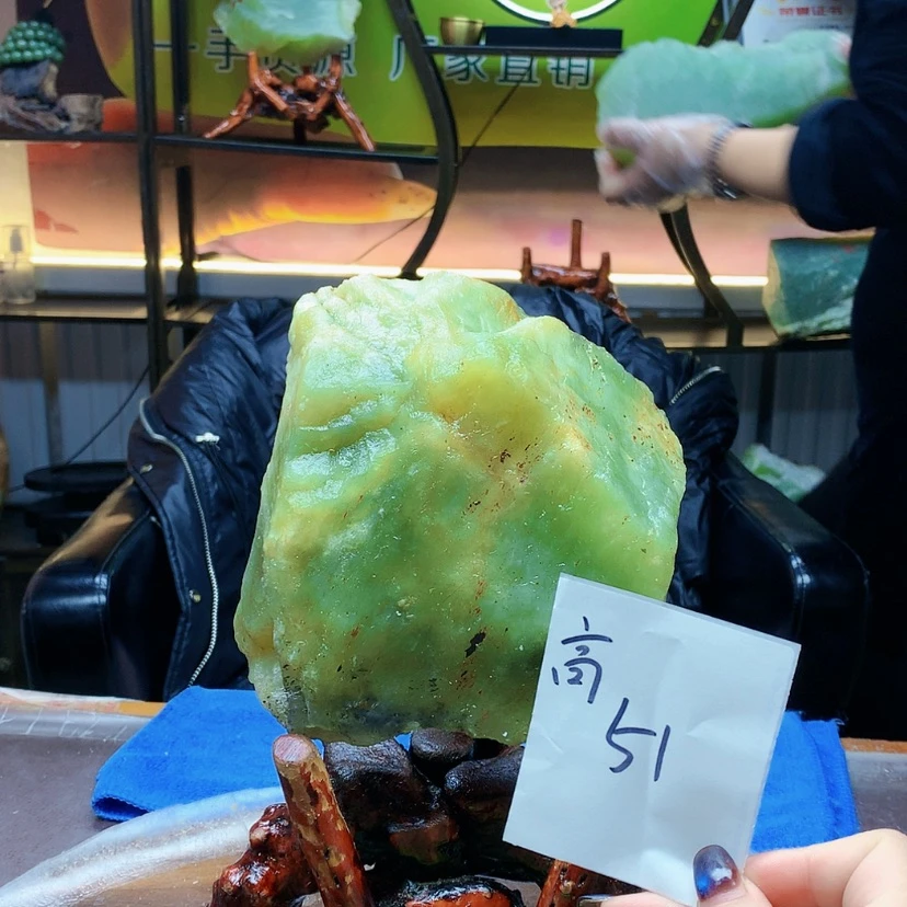 【闪购商品】未镶嵌蛇纹石玉原石