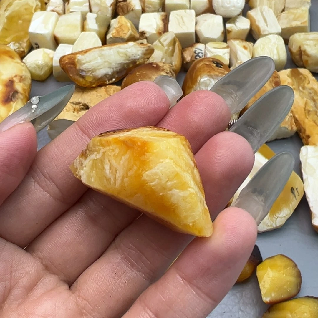 定制琥珀未镶嵌O****o蜜蜡