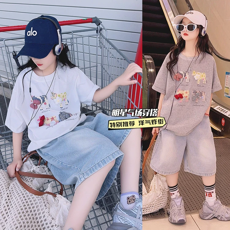 【艾萱】2025夏季新款套装韩版印花女童潮范儿中大童牛仔短裤T恤套