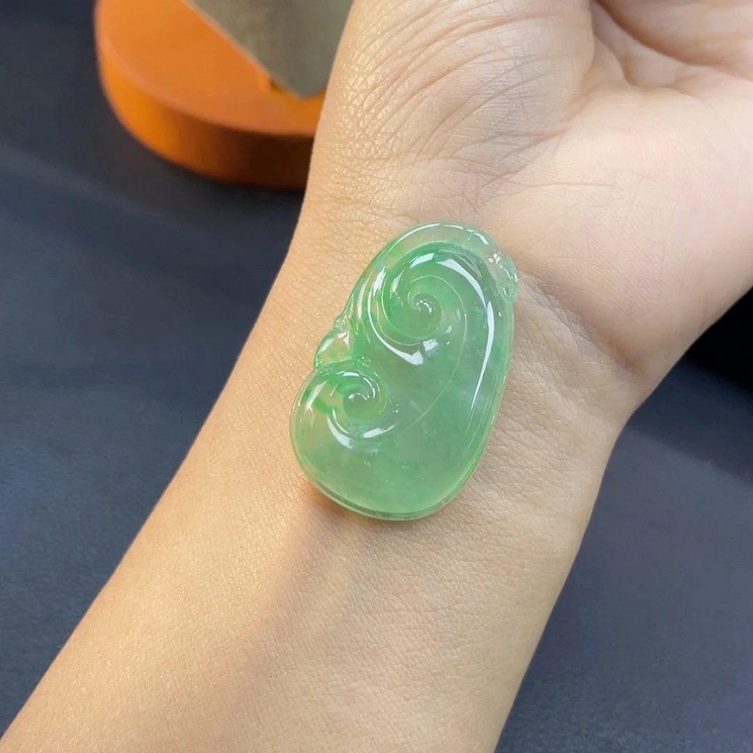 【闪购商品】翡翠颈饰未镶嵌35号 冰甜绿飘阳绿