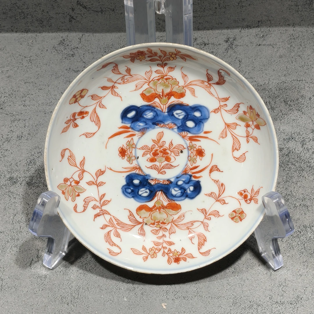 清康熙青花矾红洞石花卉描金小碟