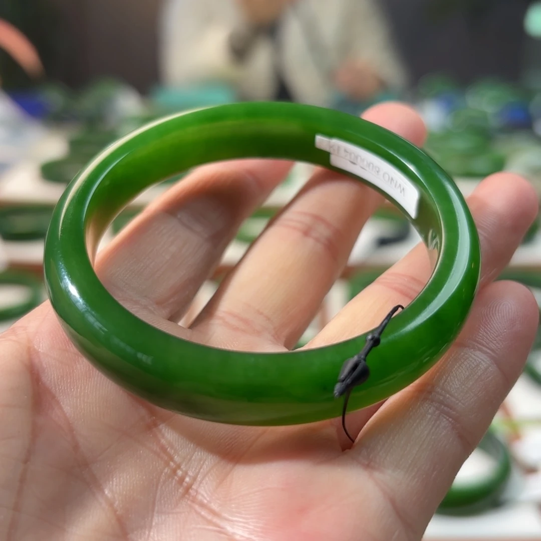 未镶嵌手镯和田玉（碧玉）