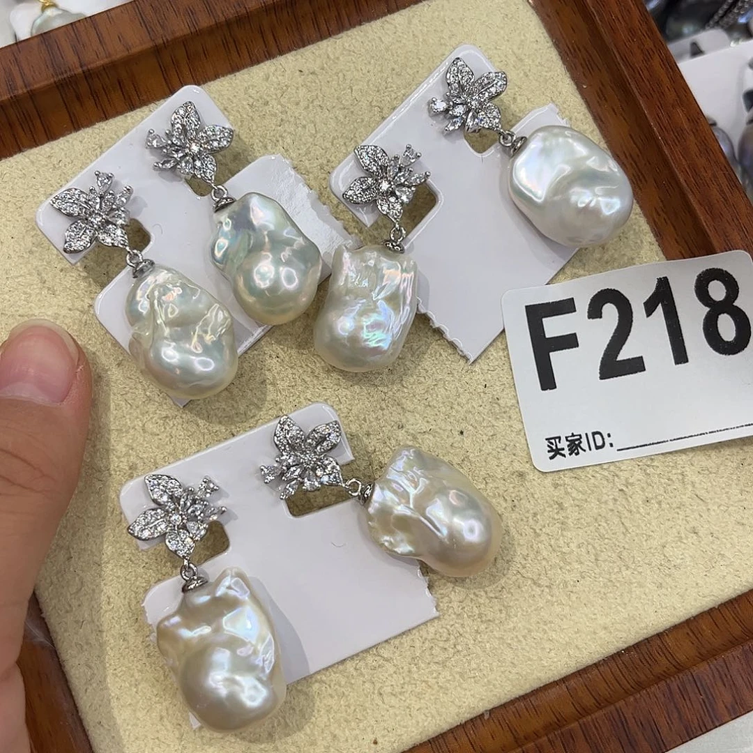 淡水珍珠耳饰合金