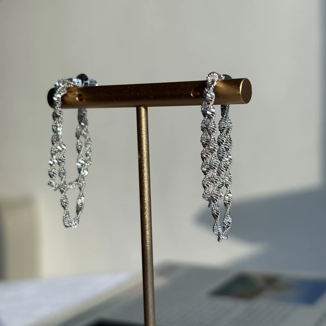 合金耳饰 GaoQiQi银色双层波浪闪光流苏耳钉百搭简约长款1034