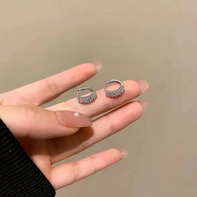 925银莫桑石耳饰 【镶锆石耳骨夹】耳环耳饰小众设计感耳扣10834