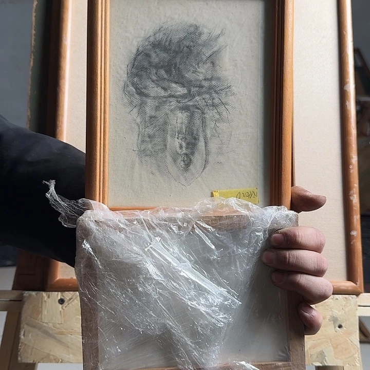 央***儿带框画拍下玻璃不包运损不退不换