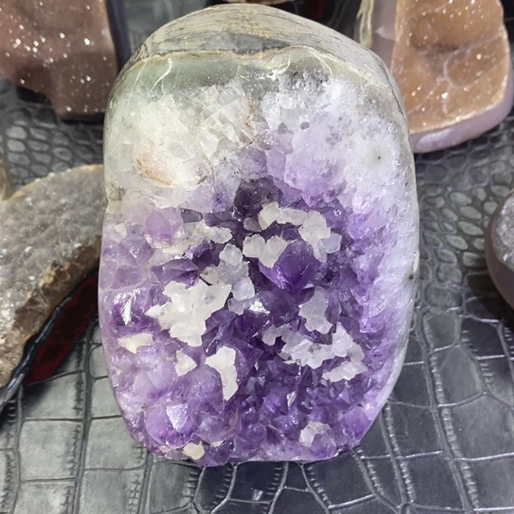 未镶嵌珠宝半成品水晶奇石晶簇