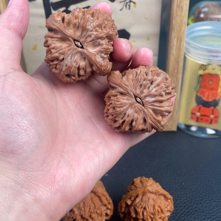 文玩核桃把件惊*木47南疆
