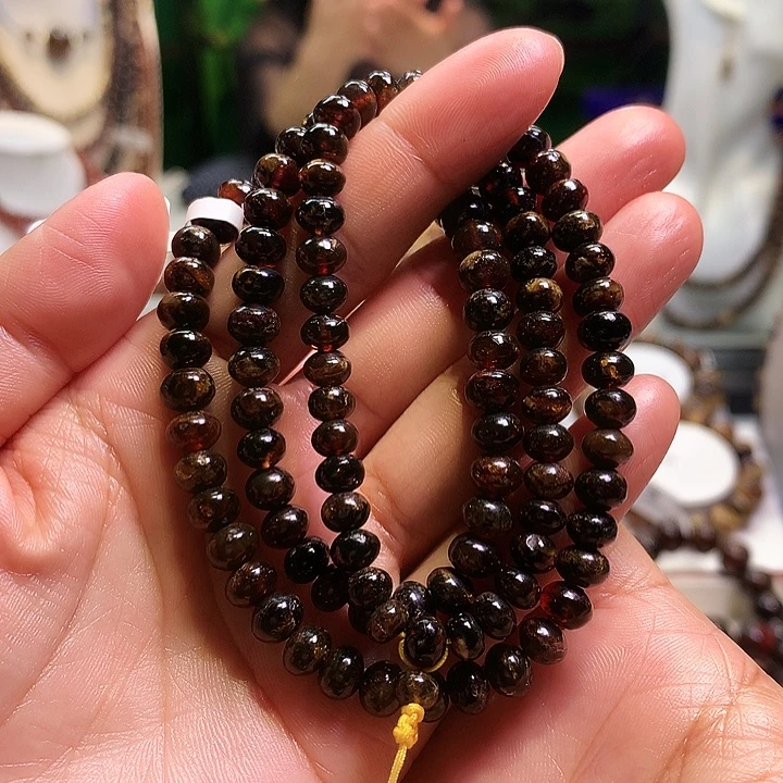 琥珀未镶嵌裸石6m黑花