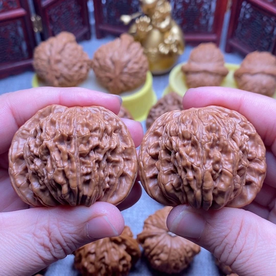 文玩核桃把件48全品毕业四座楼