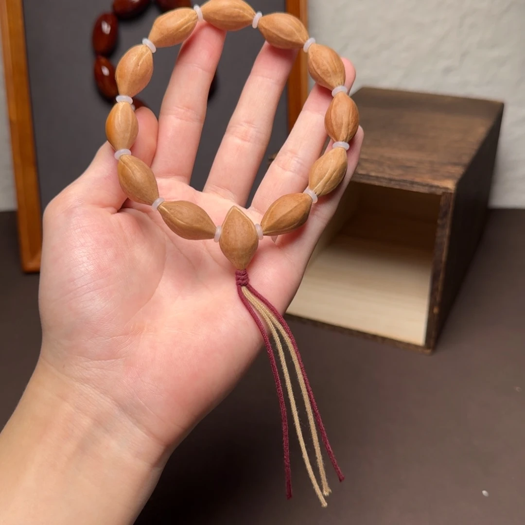 橄榄核吊坠哈哈哈哈哈哈哈哈哈