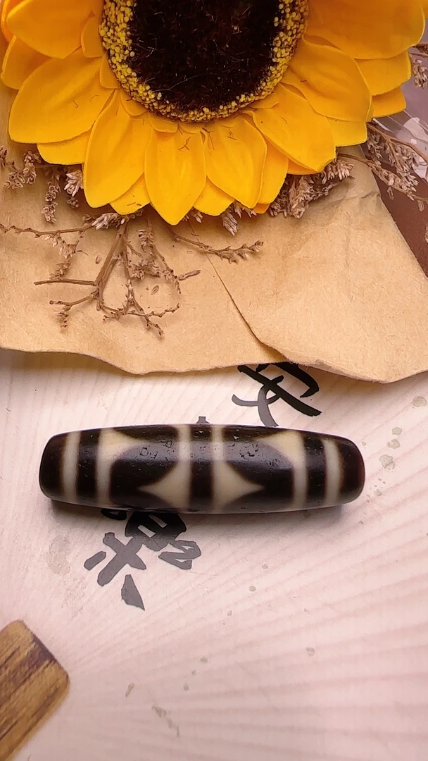 台工双牙珠 建成通体型四工艺白化白芯通体牙黄手绘图腾41.1×11.5