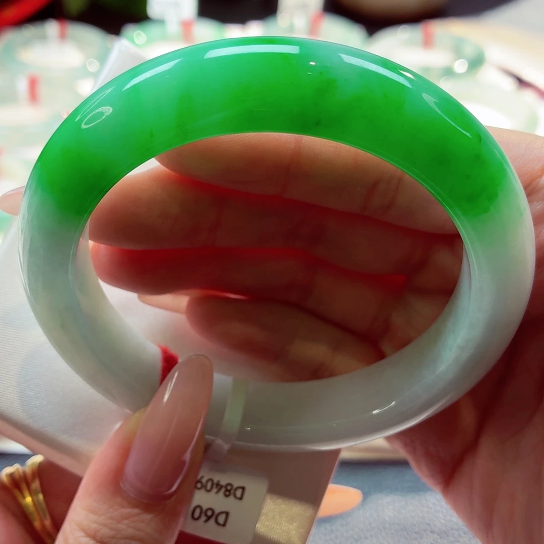 翡翠未镶嵌手镯22（61号）