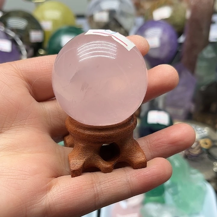 小***女未镶嵌水晶珠宝半成品120克粉水晶球