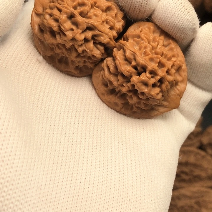 桃核把件z****j秦闷狮子头精品文玩核桃