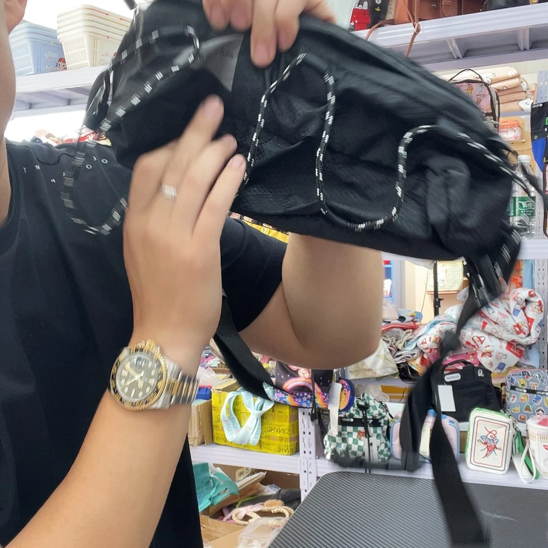 PU化妆包等产品和产品