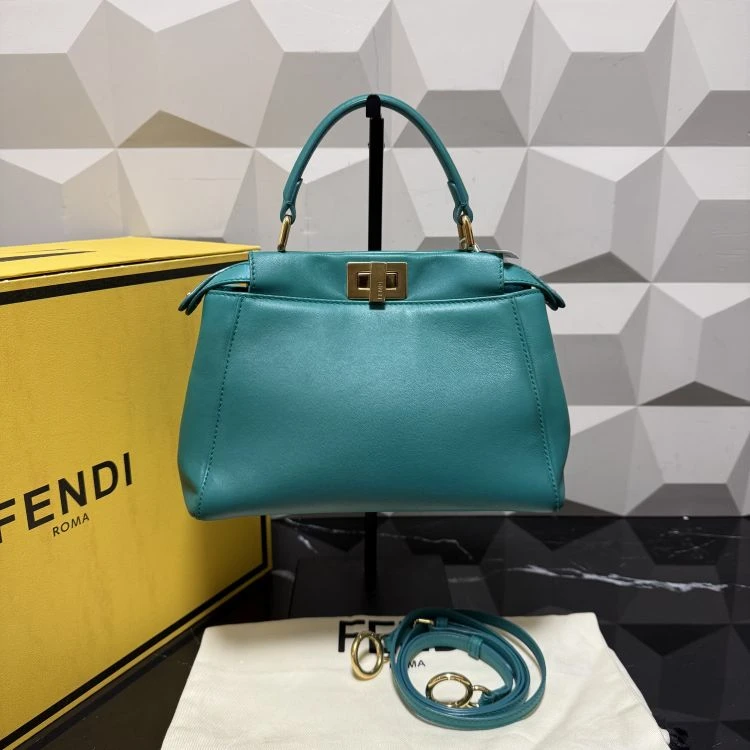 95新/芬迪/C14045975291/[251225CZ02]