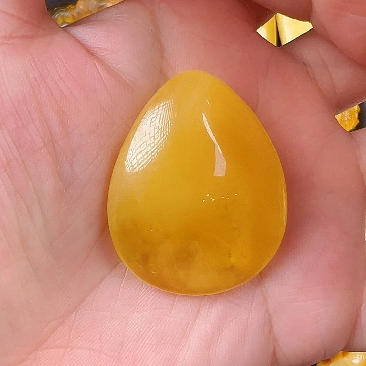 未镶嵌琥珀裸石蜜蜡水滴吊坠