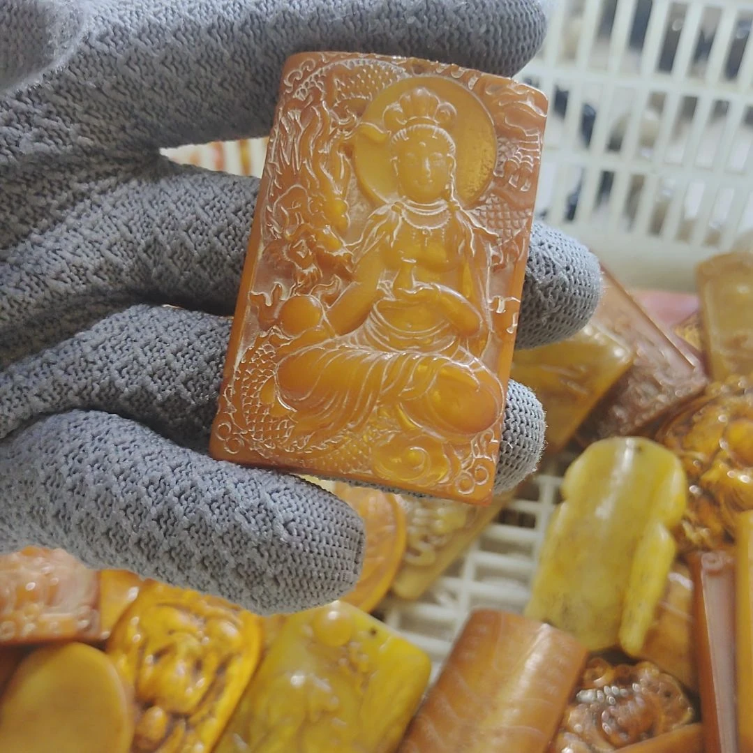 大叶紫檀（黑酸枝木类）牛骨