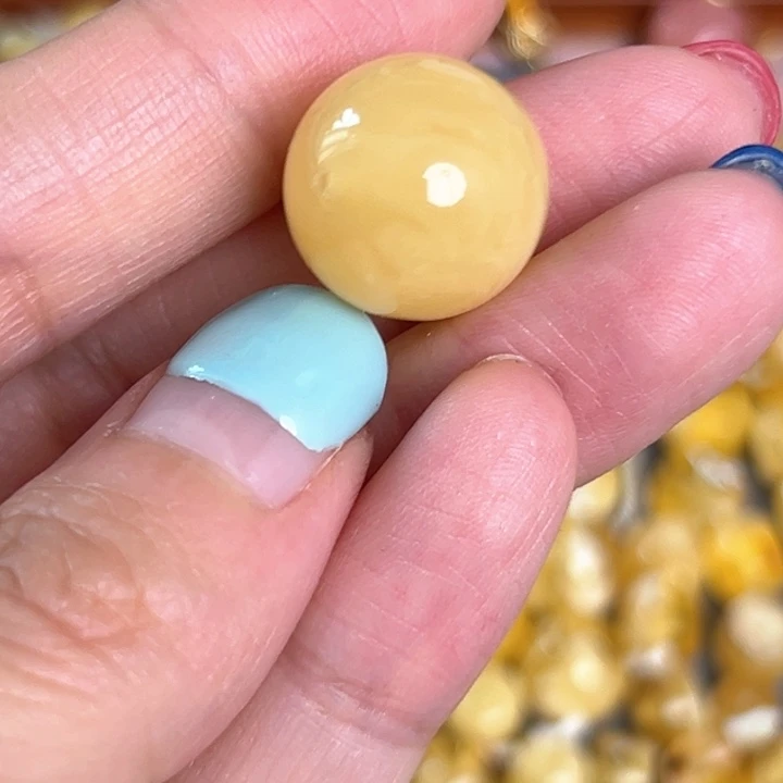 未镶嵌蜜蜡裸石15.7mm一个