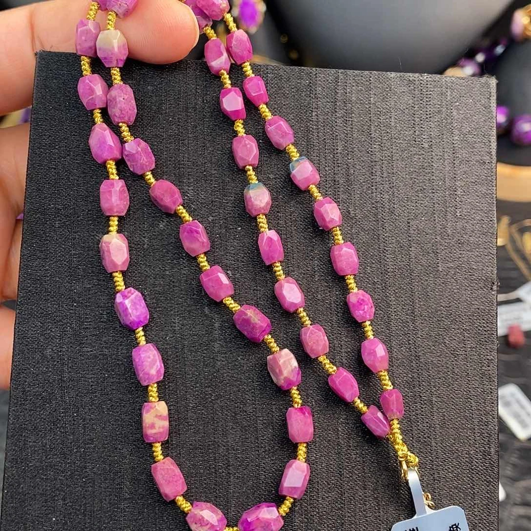 18K金镶嵌苏纪石（舒俱来）桃红项链