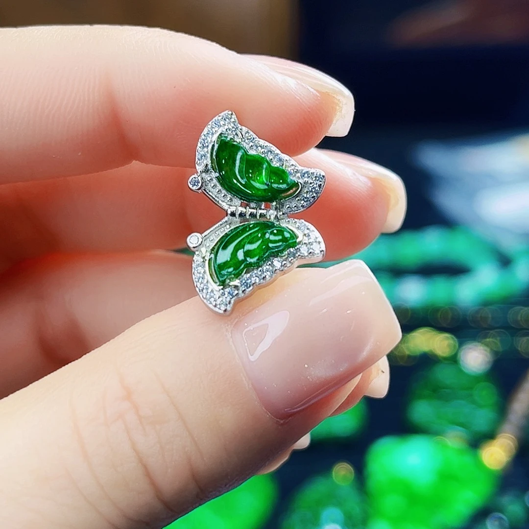 颈饰银S925镶嵌翡翠多样性