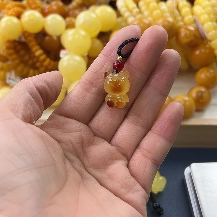 未镶嵌琥珀珠宝奇石