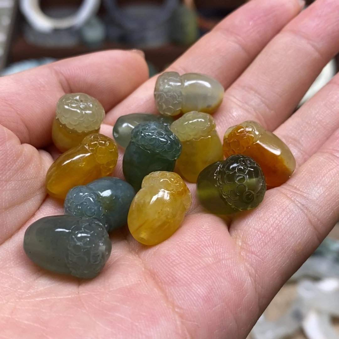 未镶嵌蛇纹石玉手链采****菇