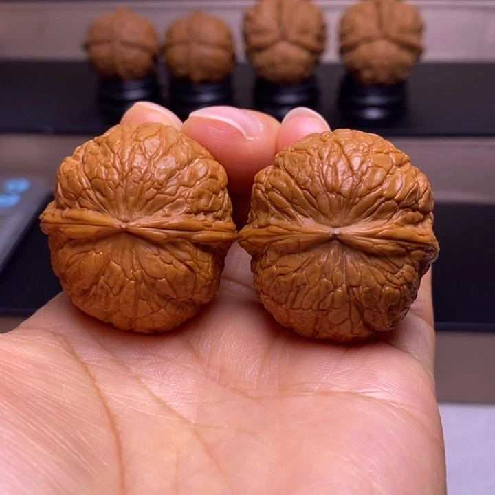 把件文玩核桃金蟒蛇皮球32