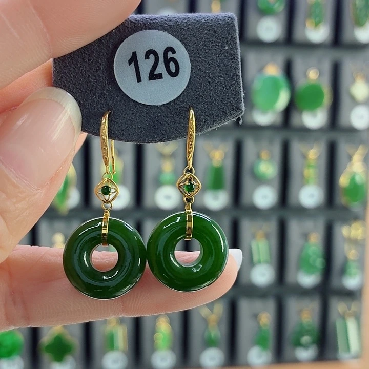 和田玉18K金镶嵌耳饰