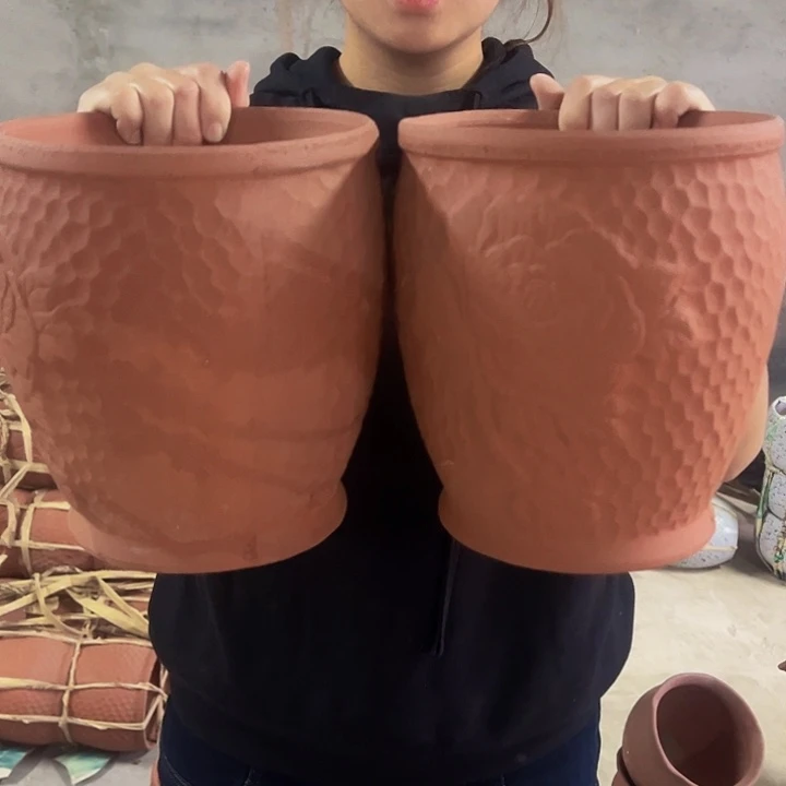 微瑕高度22厘米口径19厘米