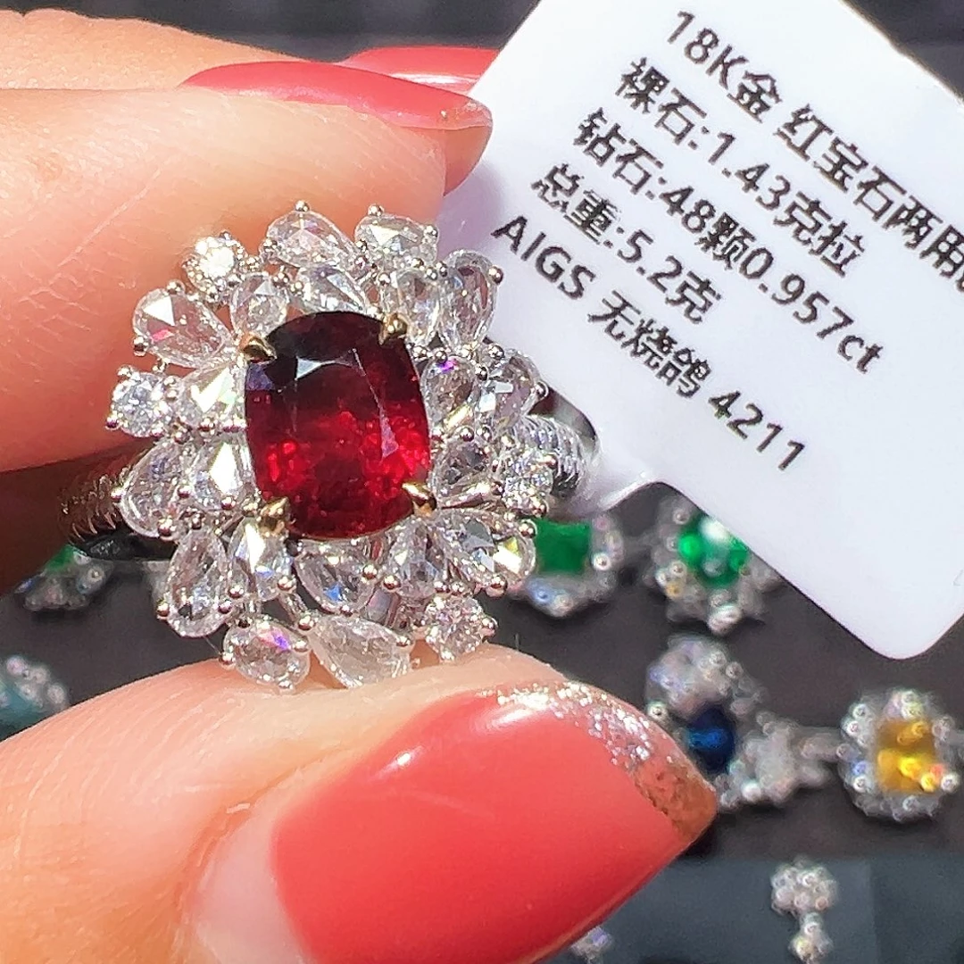 红宝石戒指18K金镶嵌