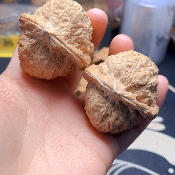 文玩核桃吊坠南瓜炖