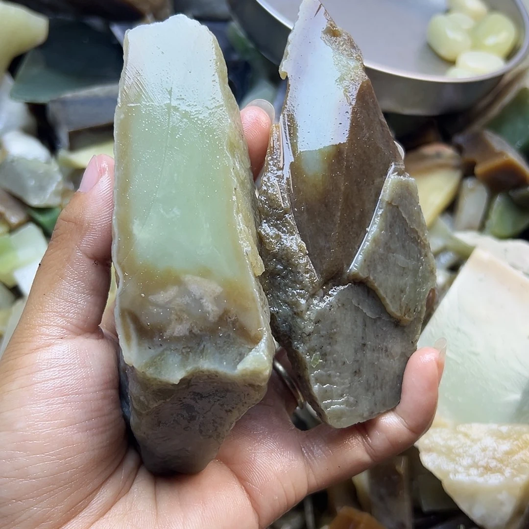 未镶嵌和田玉珠宝半成品l****i