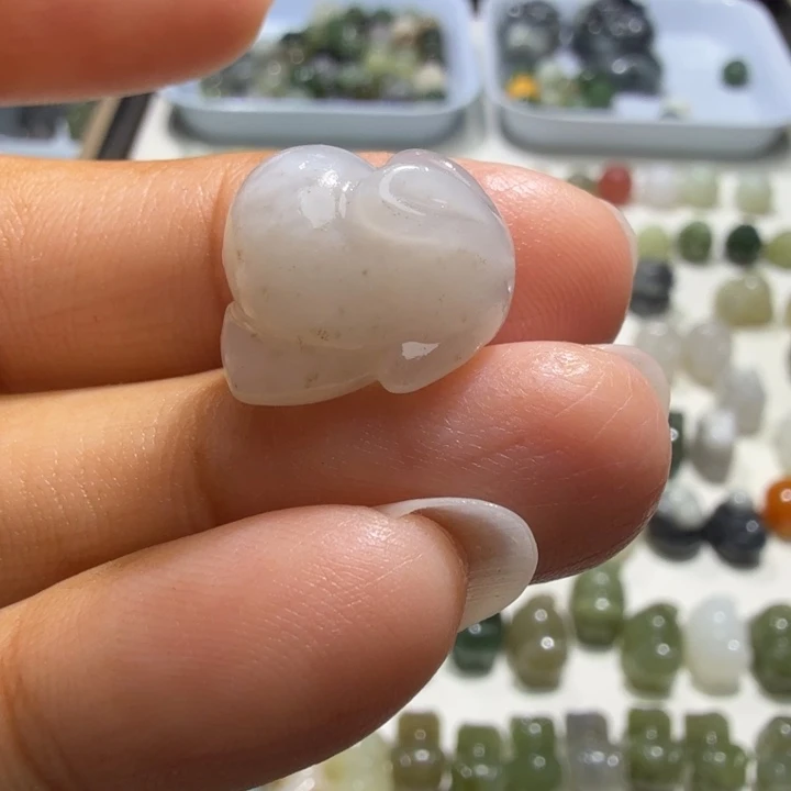 ****豆未镶嵌和田玉珠宝半成品