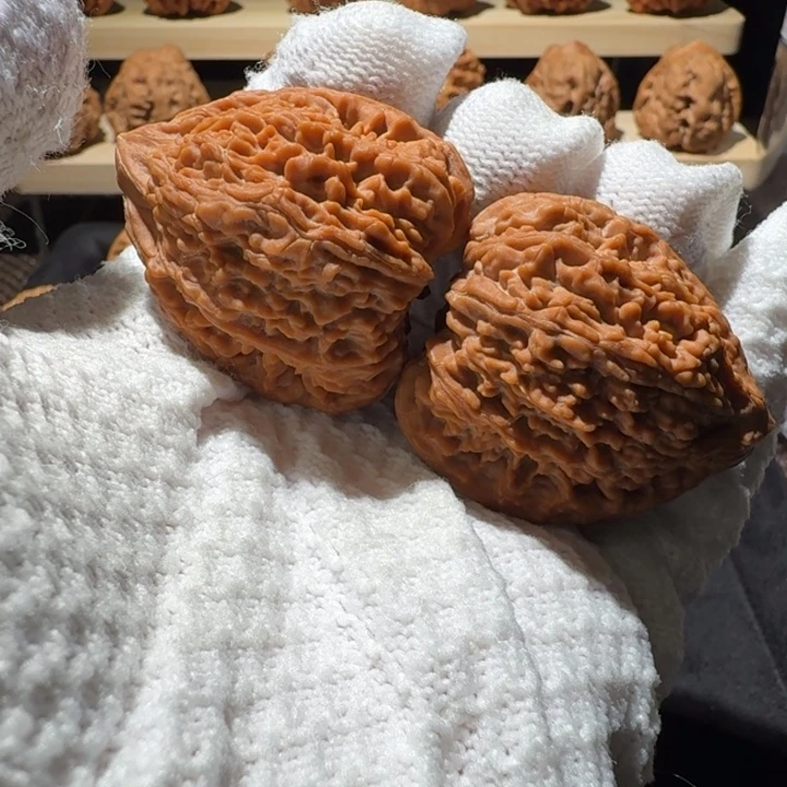 从***来吊坠文玩核桃37全品塔尖