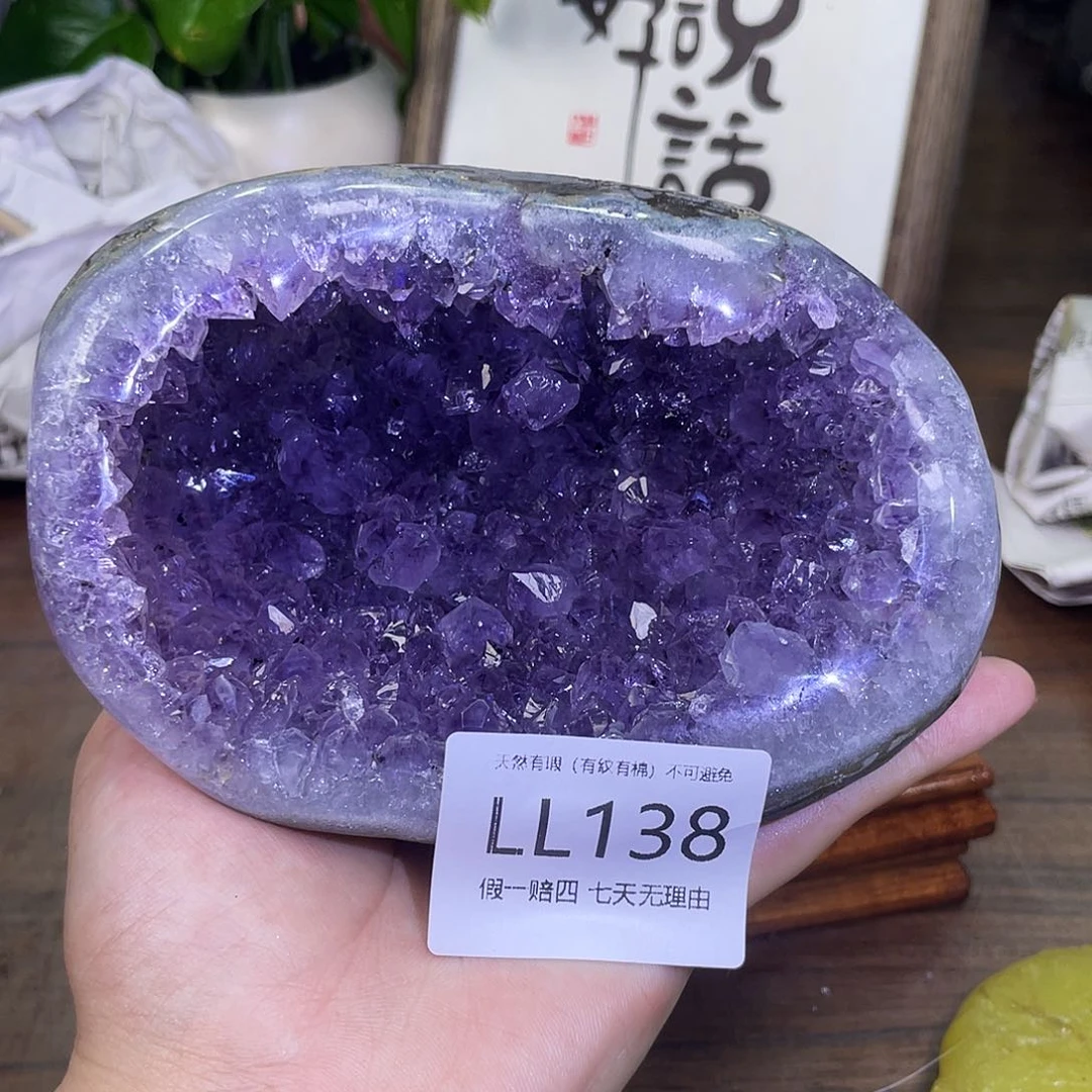未镶嵌水晶大型摆件（非配饰）