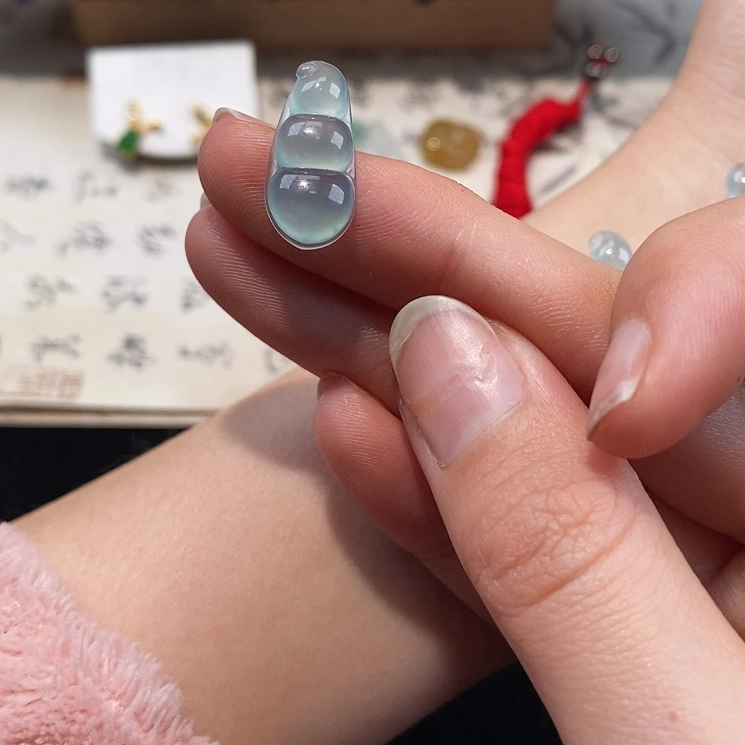 翡翠颈饰未镶嵌婧*天然翡翠