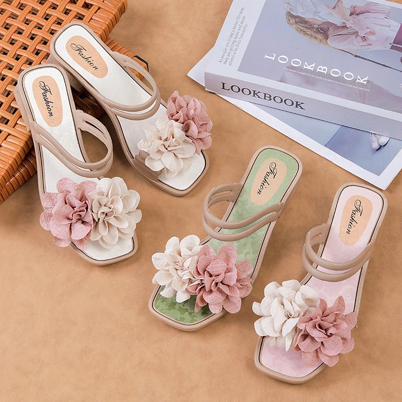 法式复古女外穿2025夏季新款舒适花朵仙女风配裙子一字拖度假拖鞋