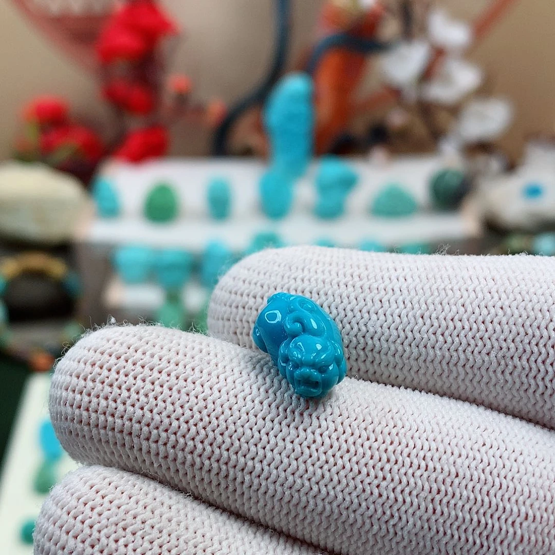 绿松石未镶嵌珠宝奇石