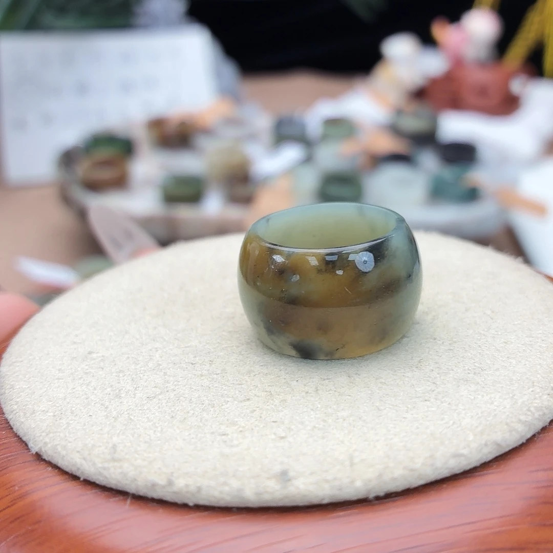 和田玉（糖玉）戒指未镶嵌c42糖青花墩墩17.1不退换
