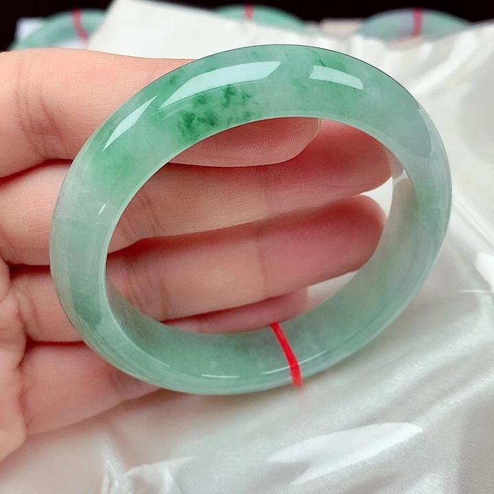 翡翠未镶嵌手镯55～56冰飘花正圈手镯
