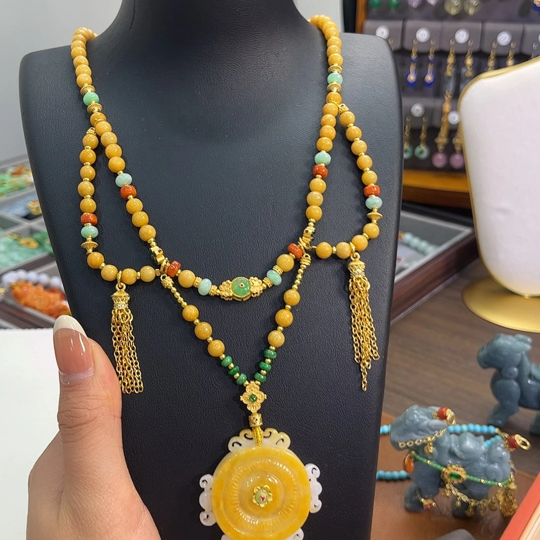 翡翠未镶嵌颈饰炸