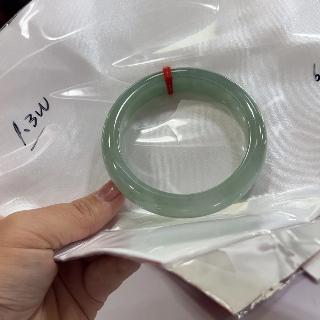 翡翠手镯未镶嵌我****～手镯