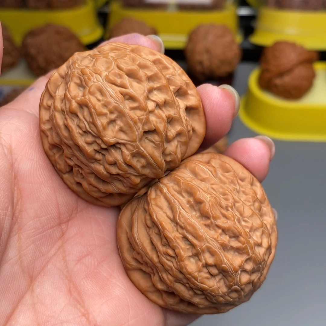 木质类文玩核桃铁锤