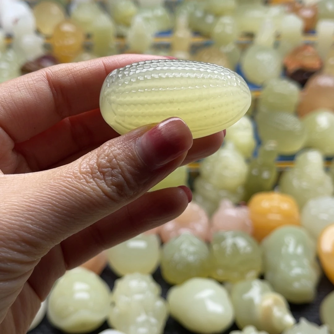 咕***r天然雕刻桌面小摆件