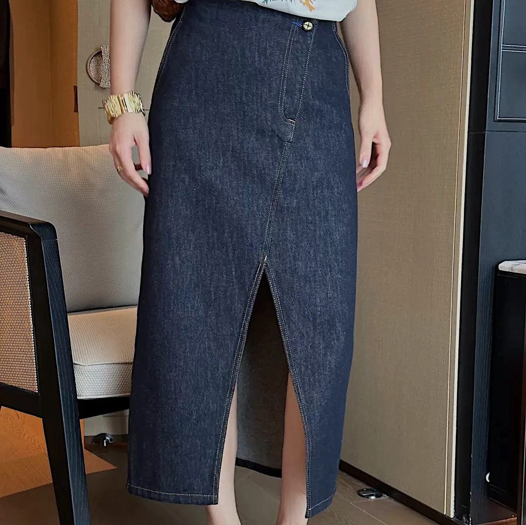 DION LIU｜【前开叉】A字前开叉牛仔半身裙