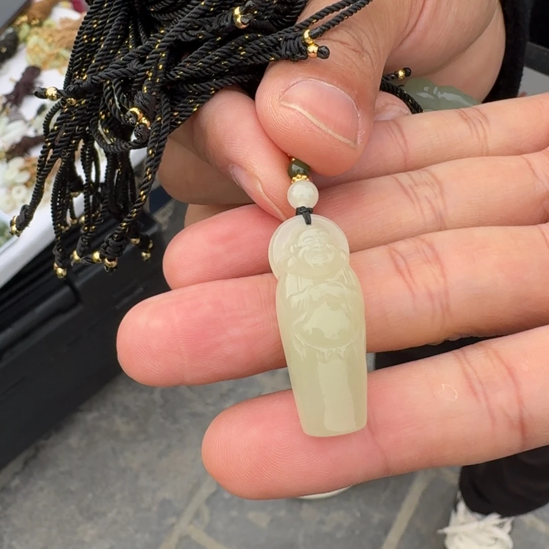 和田玉未镶嵌颈饰122李姐代购商品不退